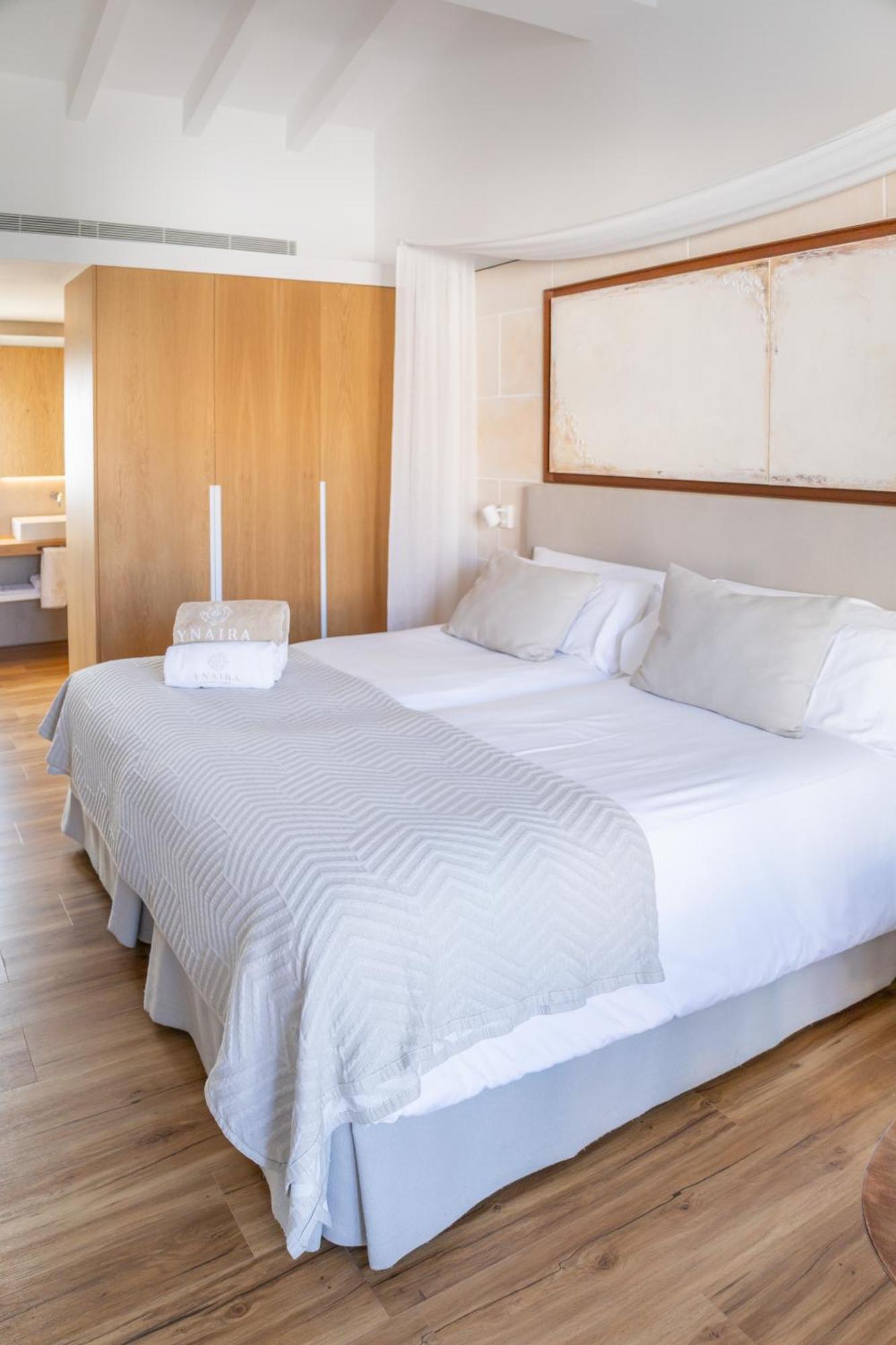 Ynaira Hotel & Spa Аріань Екстер'єр фото